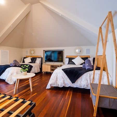 Quiet Private Studio In Strathfield With Kitchenette And Private Bathroom 3Min To Station Sleeps 6 Сідней Екстер'єр фото