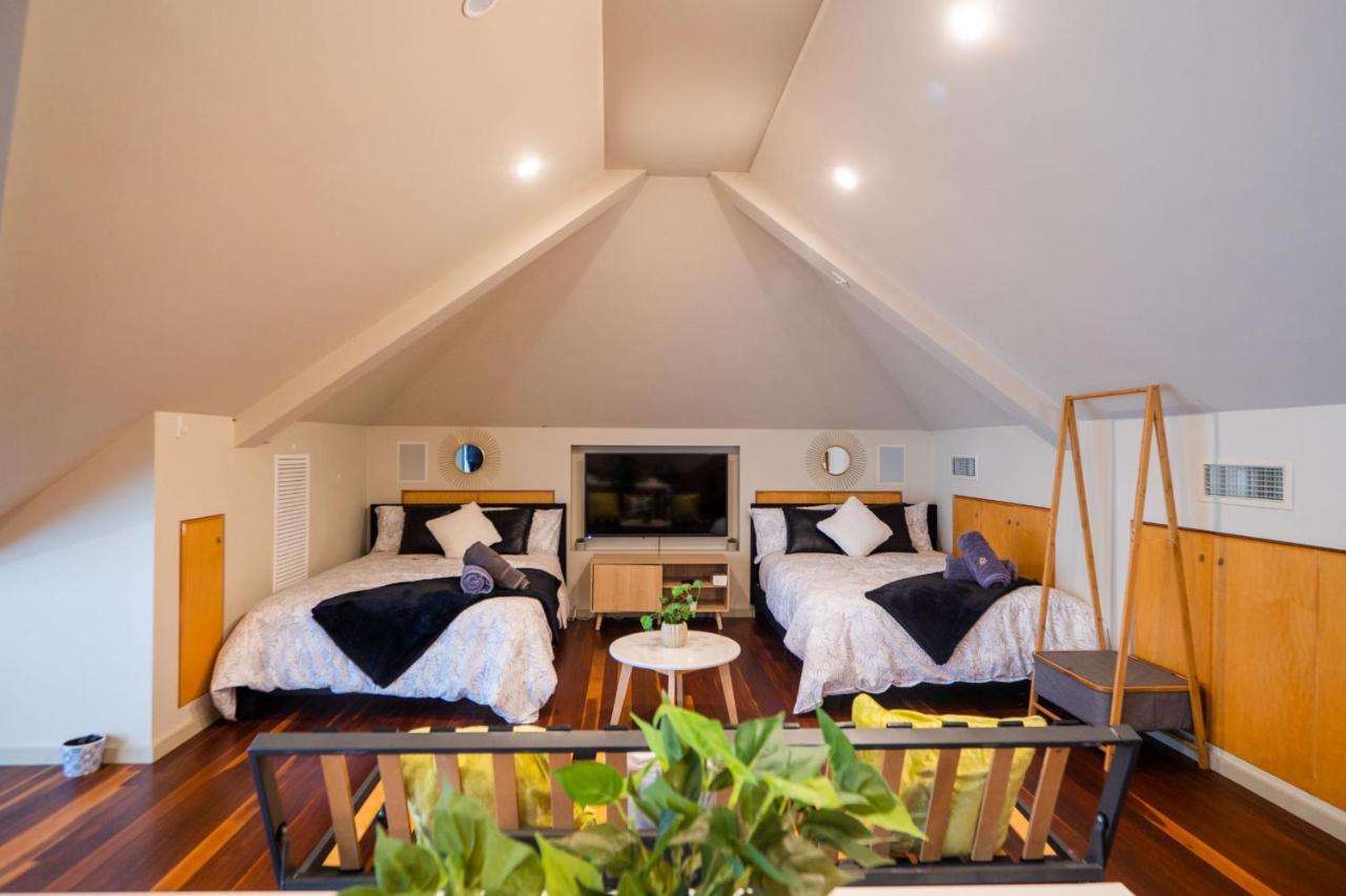 Quiet Private Studio In Strathfield With Kitchenette And Private Bathroom 3Min To Station Sleeps 6 Сідней Екстер'єр фото